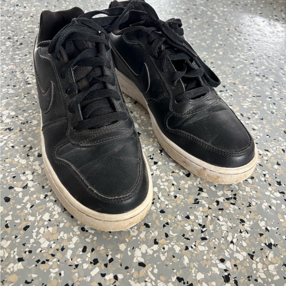 Black Nike Sneakers. Used but could clean up nicely. - Picture 3 of 6